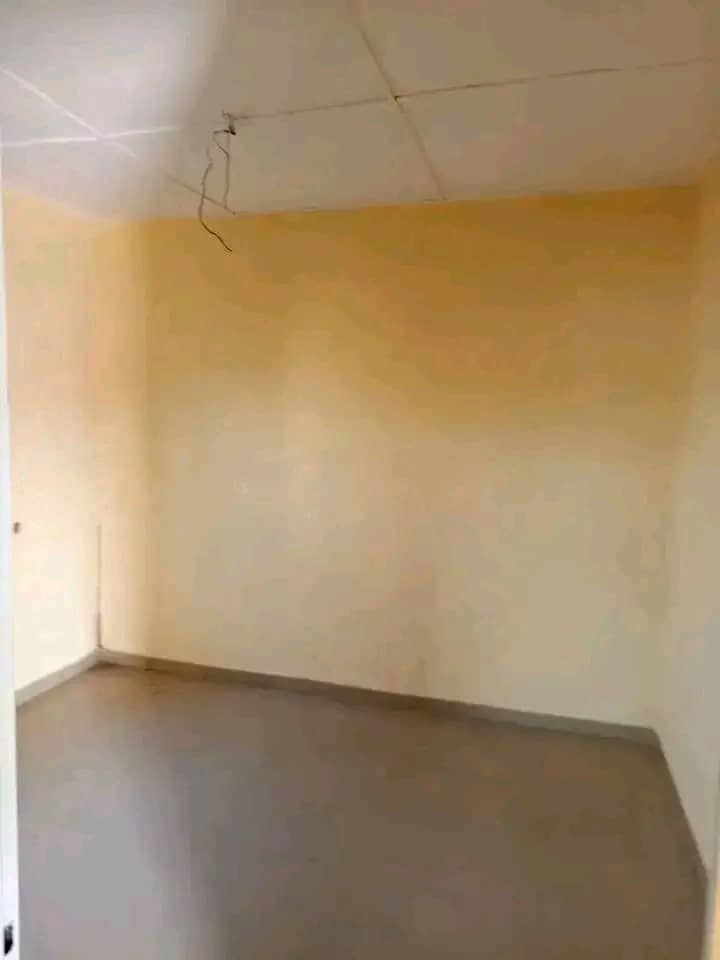 Villa f3 en vente à Kamboinsin non loti