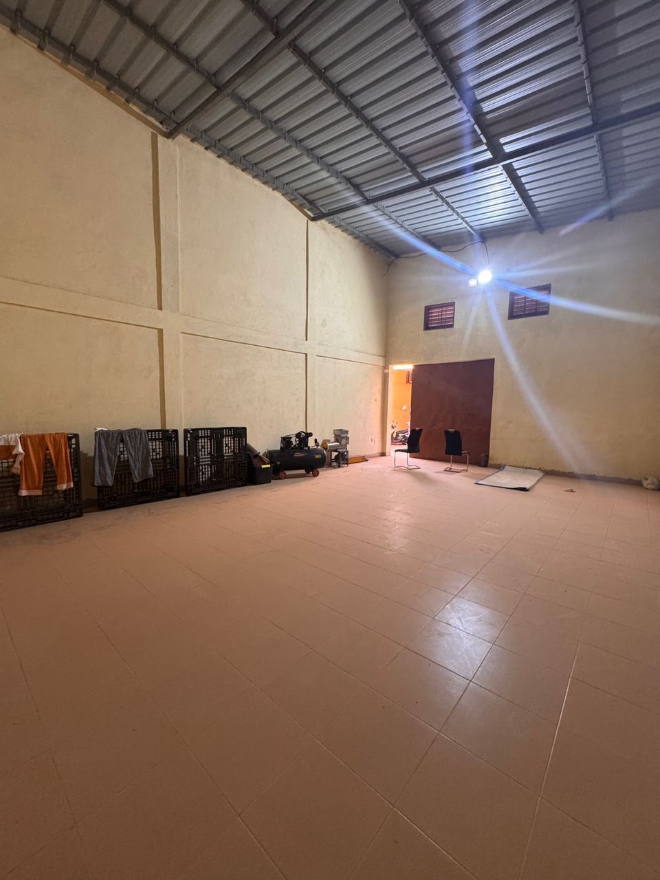Entrepôt à louer – Paglayiri, Ouagadougou