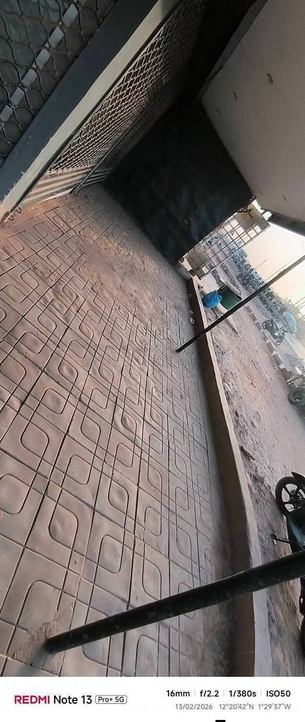 Grande boutique à louer – ZAD, Ouagadougou