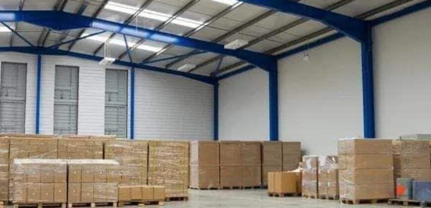 Entrepôt 2020m² à vendre – ZAD, Ouagadougou